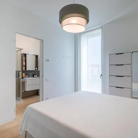 Super Suite Alma With Private Garage Autentica Milan Exterior photo